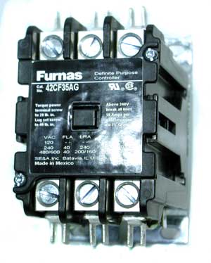 [ CONTACTOR (3 POLE,40 AMP,240V) ]